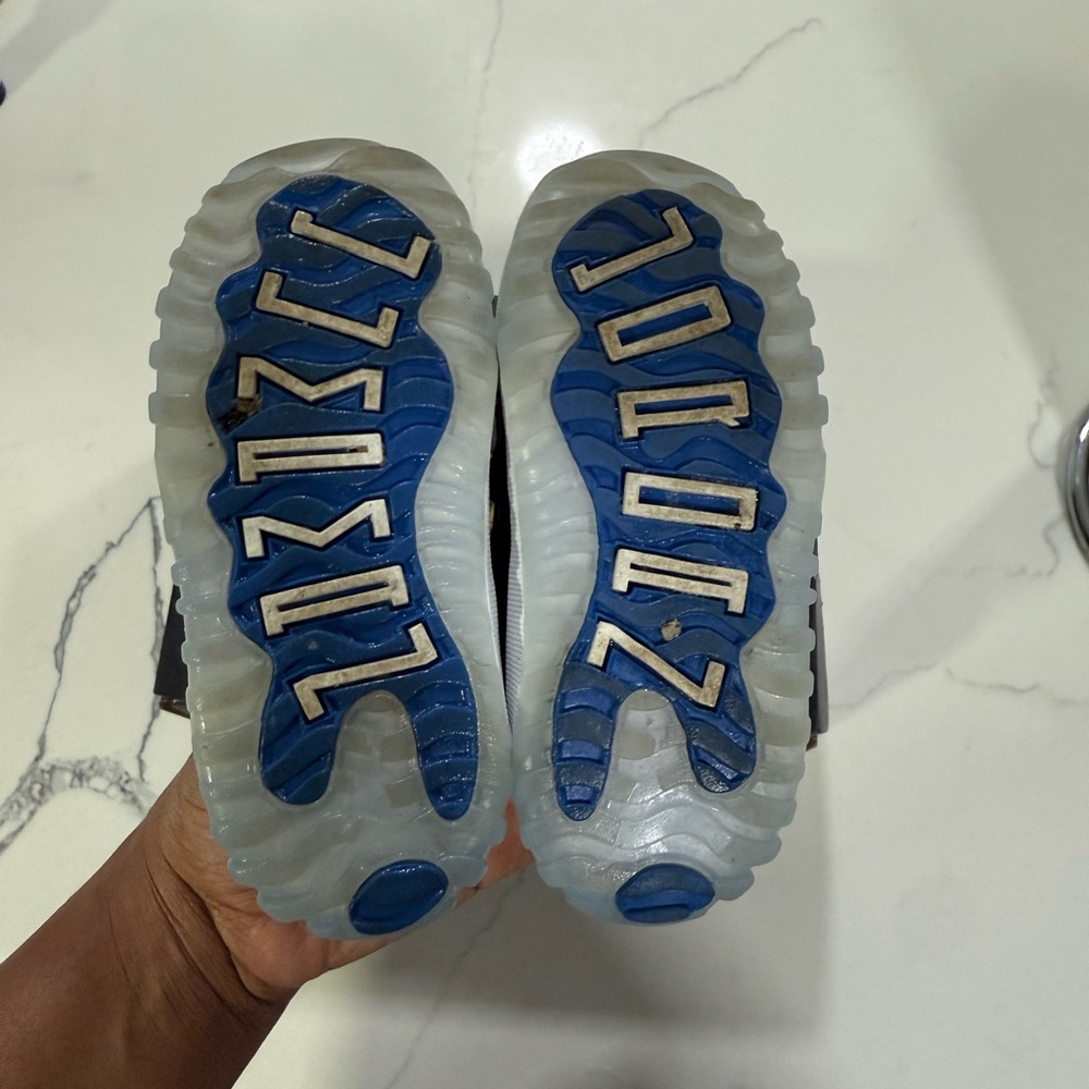 Jordan 11 retro low - Picture 5 of 7